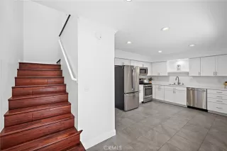 Photo #4: OC26118218 Listing