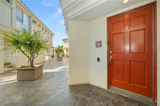 MLS: OC26118219 Condo For Sale