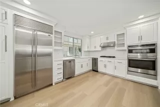 Photo #4: OC26118219 Listing 