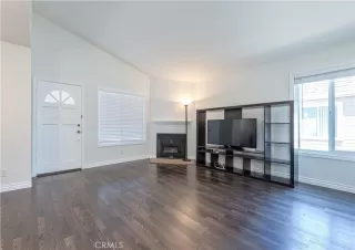Photo #6: OC26118291 Listing