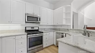 Photo #4: OC26118307 Listing 