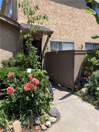 Photo #2: OC26118439 Listing 
