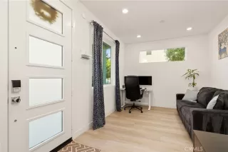 Photo #4: OC26118529 Listing