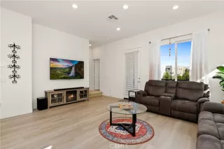 Photo #6: OC26118529 Listing