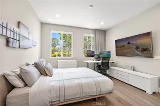 Photo #4: OC26118549 Listing 