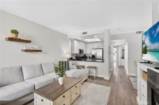 Photo #1: OC26118597 Listing 
