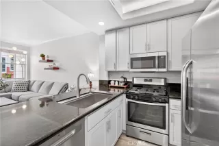 Photo #6: OC26118597 Listing 