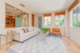Photo #5: OC26118682 Listing