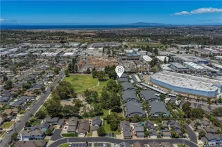 Photo #3: OC26118796 Listing