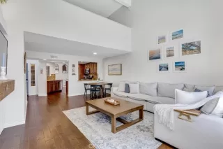 Photo #4: OC26118860 Listing 