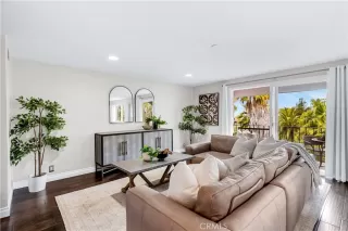 Photo #2: OC26119193 Listing