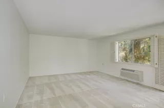 Photo #6: OC26119266 Listing
