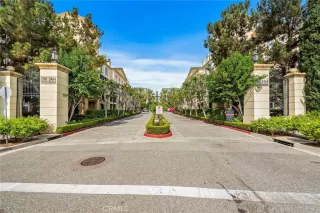 Photo #1: OC26119355 Listing 