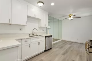 Photo #4: OC26119464 Listing 