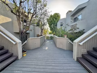 Photo #1: OC26119670 Listing 