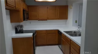 Photo #4: OC26119741 Listing 