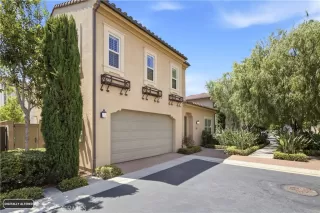 Photo #2: OC26120011 Listing