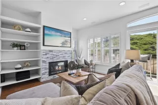 Photo #2: OC26120121 Listing