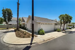 Photo #2: OC26120795 Listing 