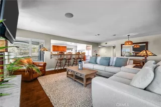 Photo #4: OC26120894 Listing