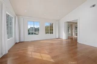Photo #6: OC26121145 Listing 