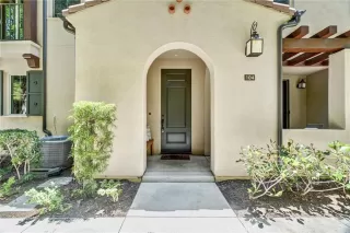 Photo #2: OC26121244 Listing