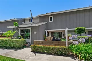 Photo #4: OC26121464 Listing