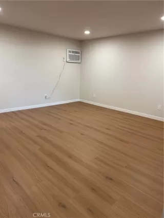 Photo #4: OC26121863 Listing 