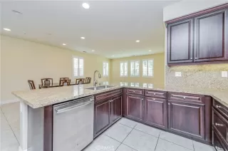 Photo #3: OC26121883 Listing 