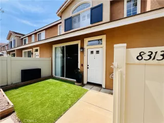 Photo #4: OC26121979 Listing 