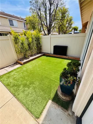 Photo #5: OC26121979 Listing 