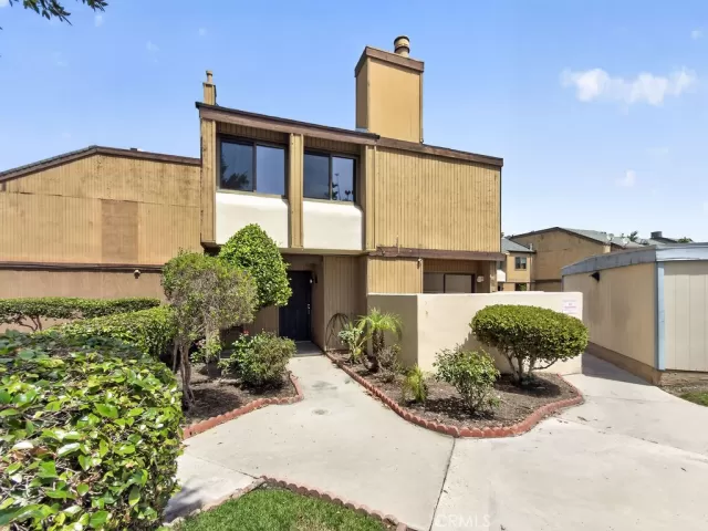 MLS: OC26122352 Condo For Sale
