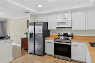 Photo #6: OC26122433 Listing