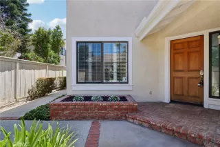 Photo #2: OC26122477 Listing
