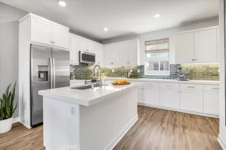 Photo #3: OC26122546 Listing 