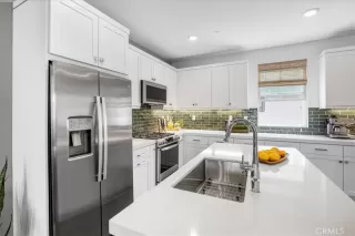 Photo #4: OC26122546 Listing 