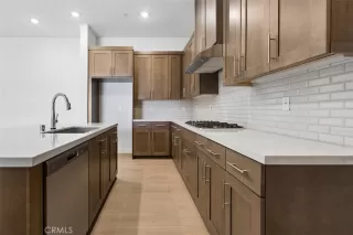 Photo #3: OC26122750 Listing