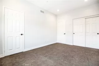 Photo #6: OC26122757 Listing
