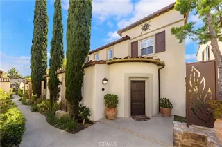 Photo #2: OC26123974 Listing