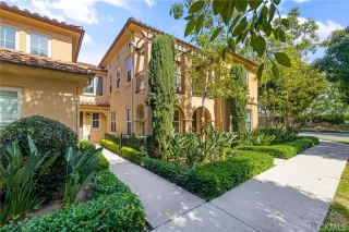 Photo #4: OC26124188 Listing