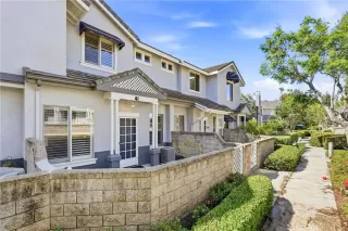 Photo #2: OC26124381 Listing 