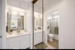 Photo #5: OC26124407 Listing