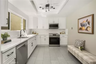 Photo #5: OC26124566 Listing 