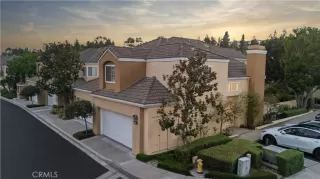 Photo #2: OC26125050 Listing