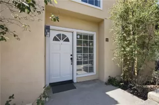 Photo #4: OC26125050 Listing