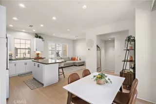 Photo #5: OC26125948 Listing