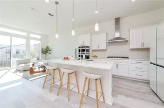 Photo #6: OC26126030 Listing