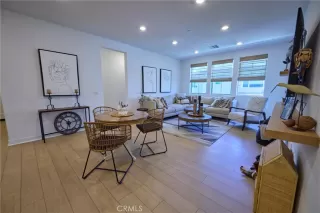 Photo #6: OC26126081 Listing