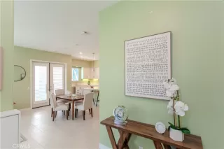 Photo #1: OC26126250 Listing