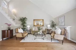 Photo #2: OC26126425 Listing
